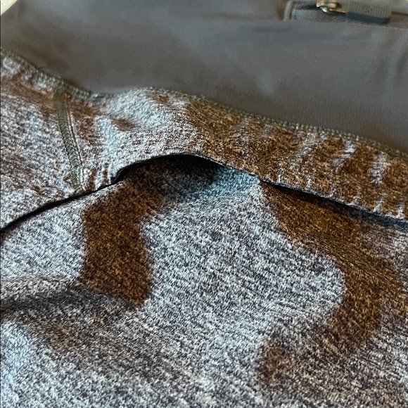 Lululemon Grey Fast and Free Classic Fit Running Shorts - Picture 6 of 9